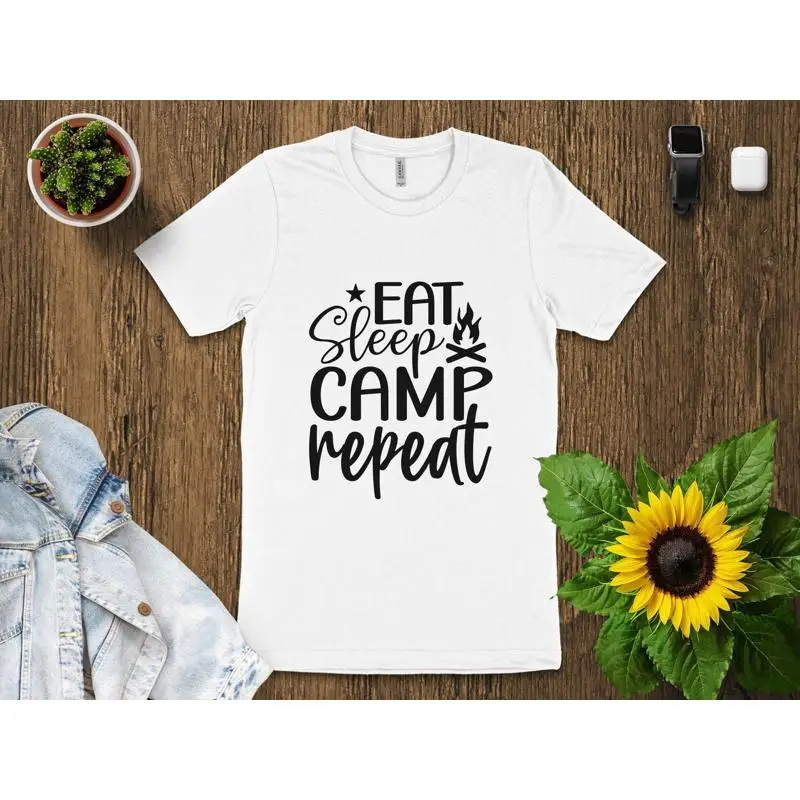 Outdoor Adventure Enthusiast - تي شيرت Eat Sleep Camp Repeat